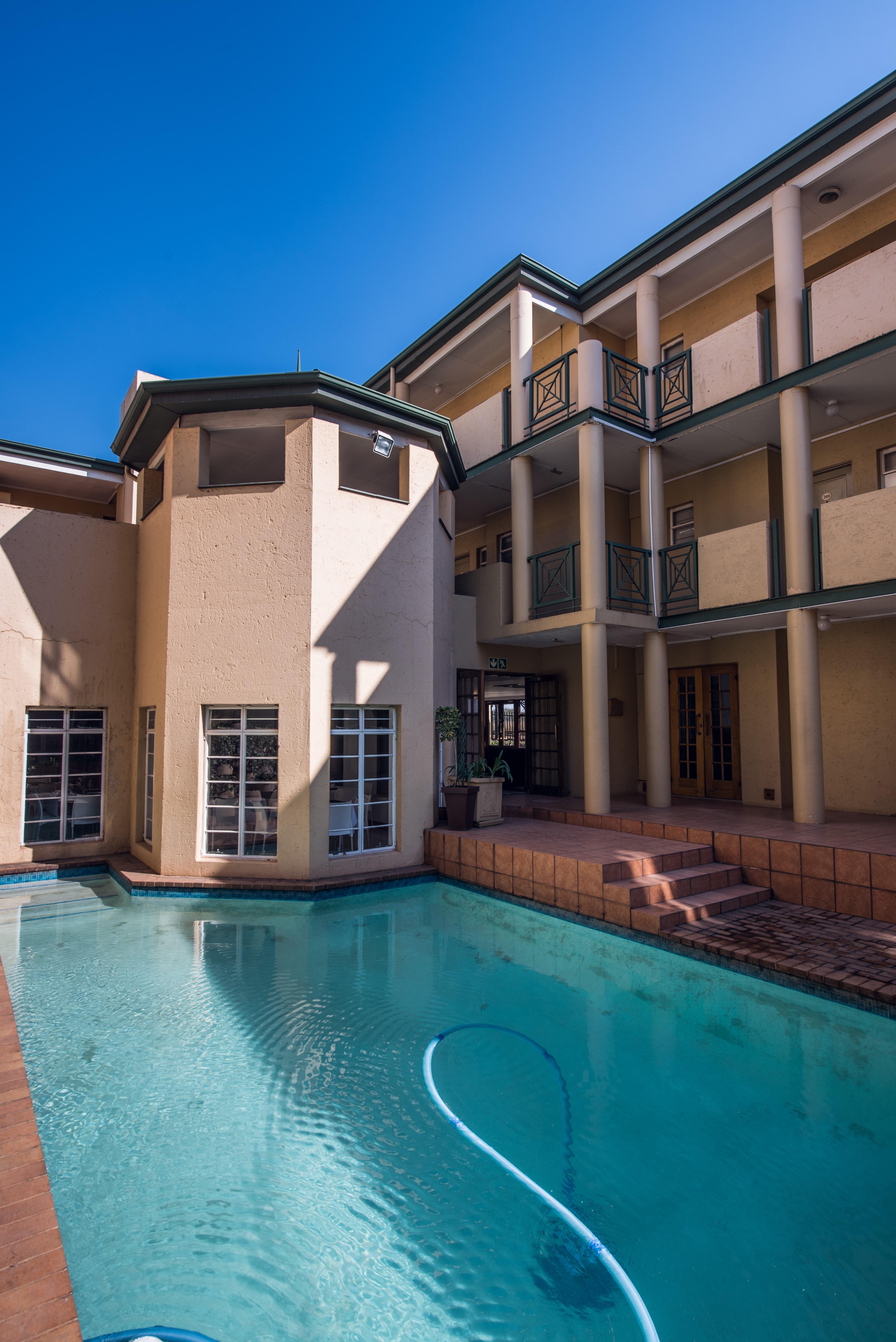 Airport Inn And Suites Edenvale Ngoại thất bức ảnh
